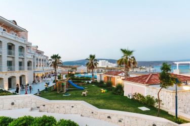 DOLCE HOTELS & RESORTS BY WYNDHAM