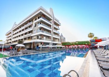 GRAND KOLIBRI HOTEL